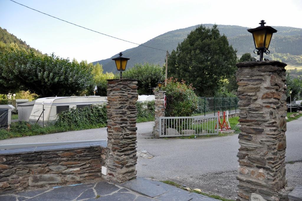 Frontera Bungalow Park Farga de Moles Extérieur photo